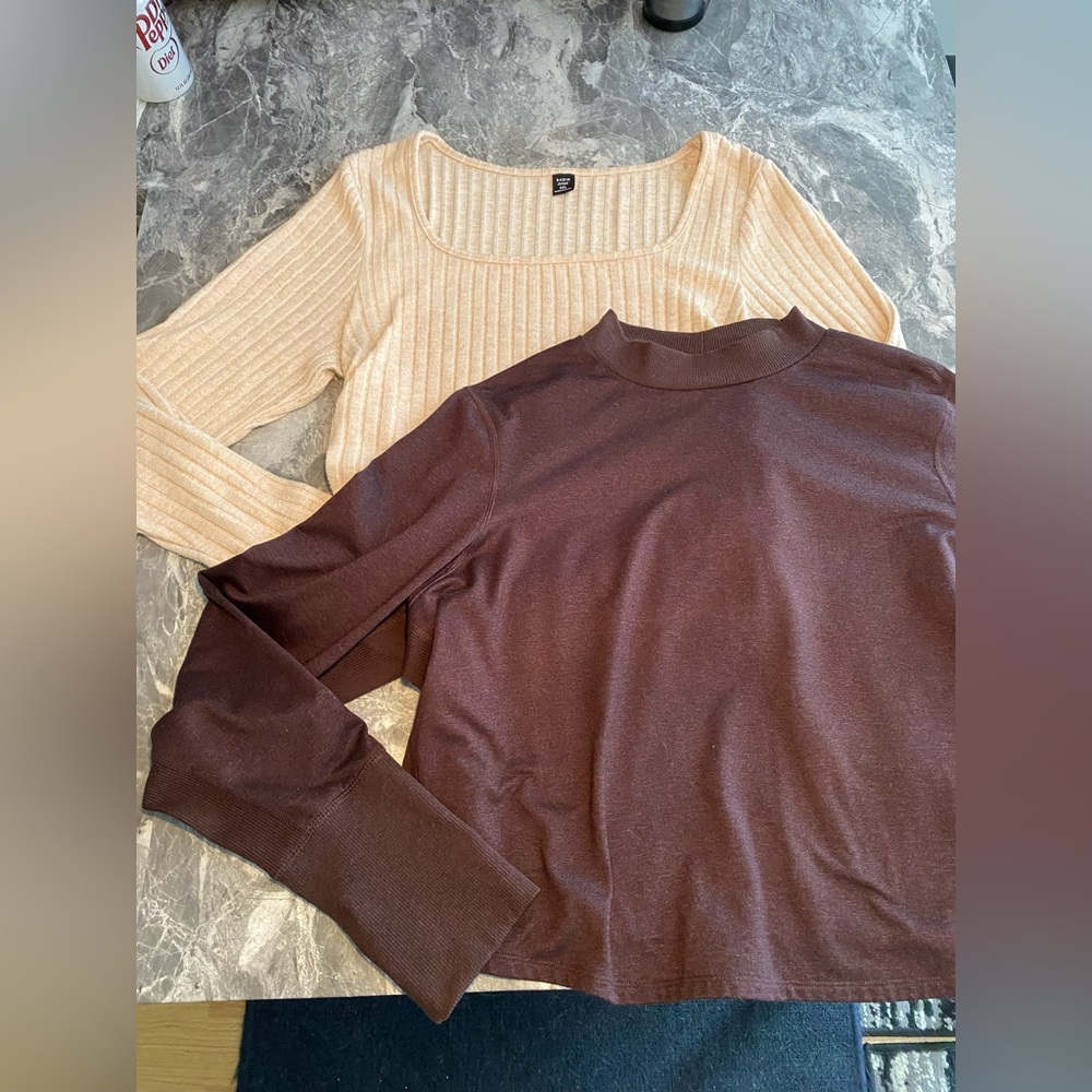 ✨ Bundle✨ SHEIN Cream and Maroon Crew Neck Long Sleeves